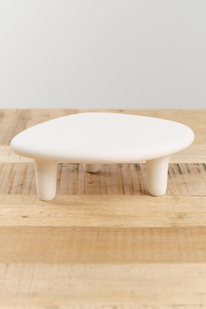 Tina Frey Designs Home Kitchen Serving Puddle Medium Elevated Platter White